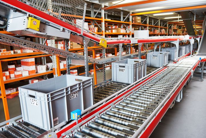 The Role of Conveyor Systems in Warehouse Logistics